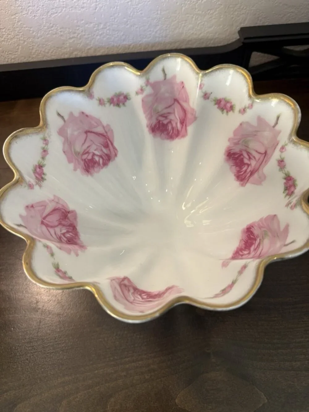 Antique c.1904-1924 Schwarzburg German Porcelain Footed Rose Bowl - Gold Trim